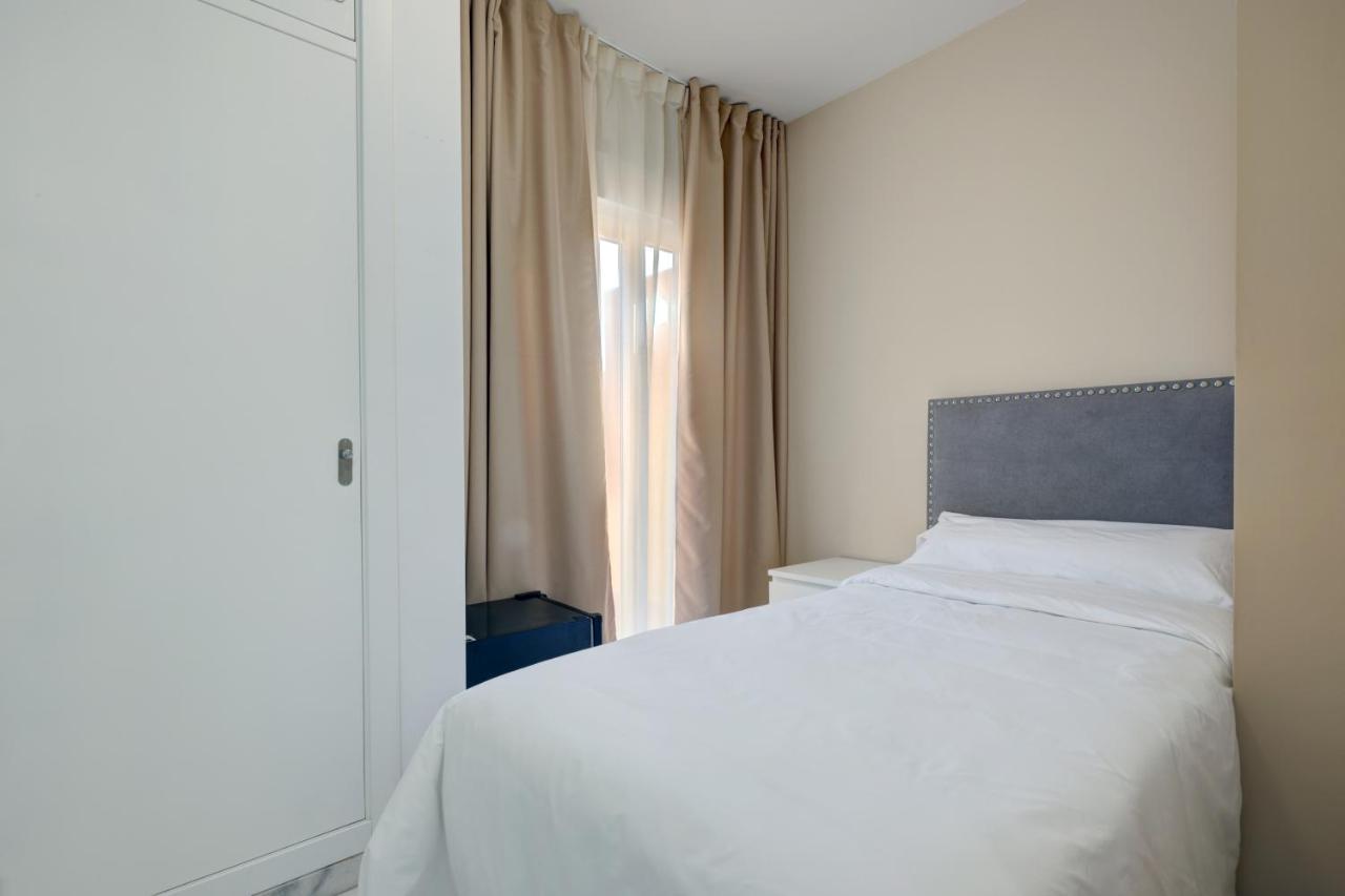 Hostal 37 Estepona Eksteriør billede