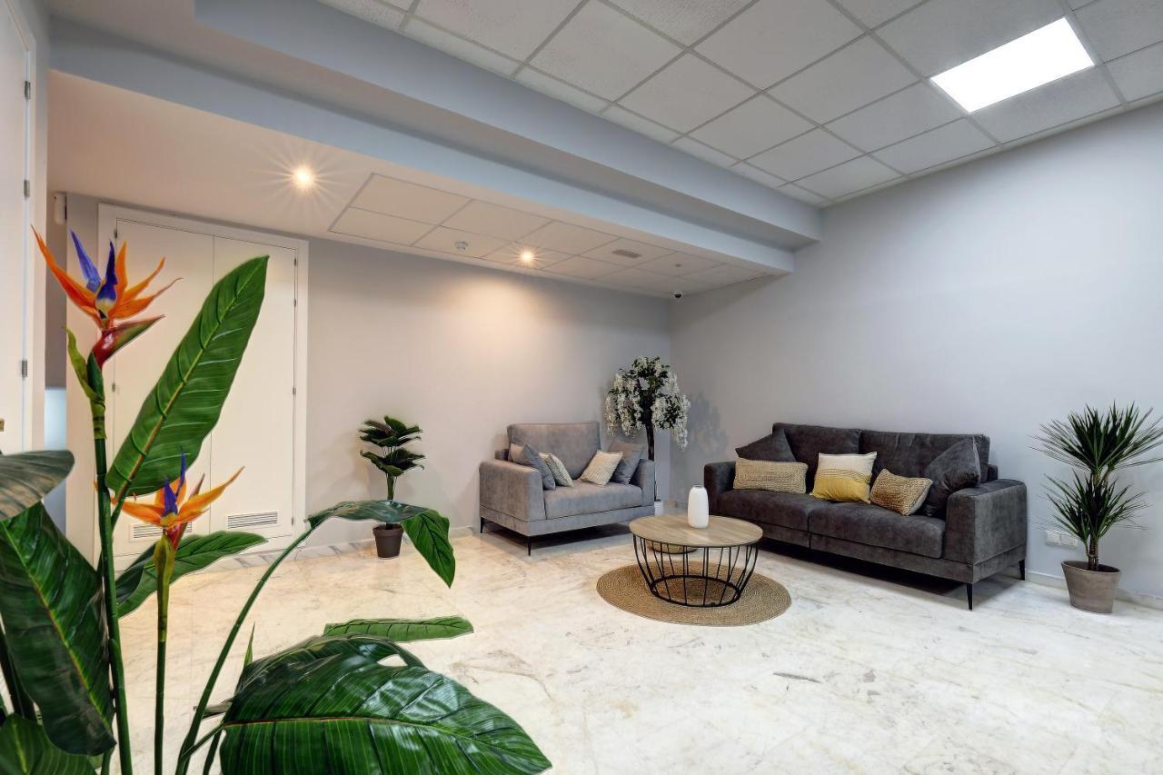 Hostal 37 Estepona Eksteriør billede