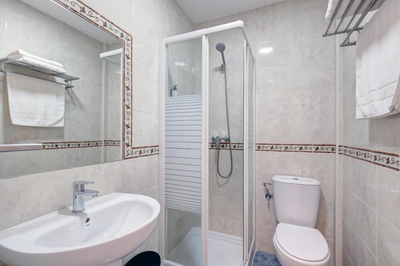 Hostal 37 Estepona Eksteriør billede