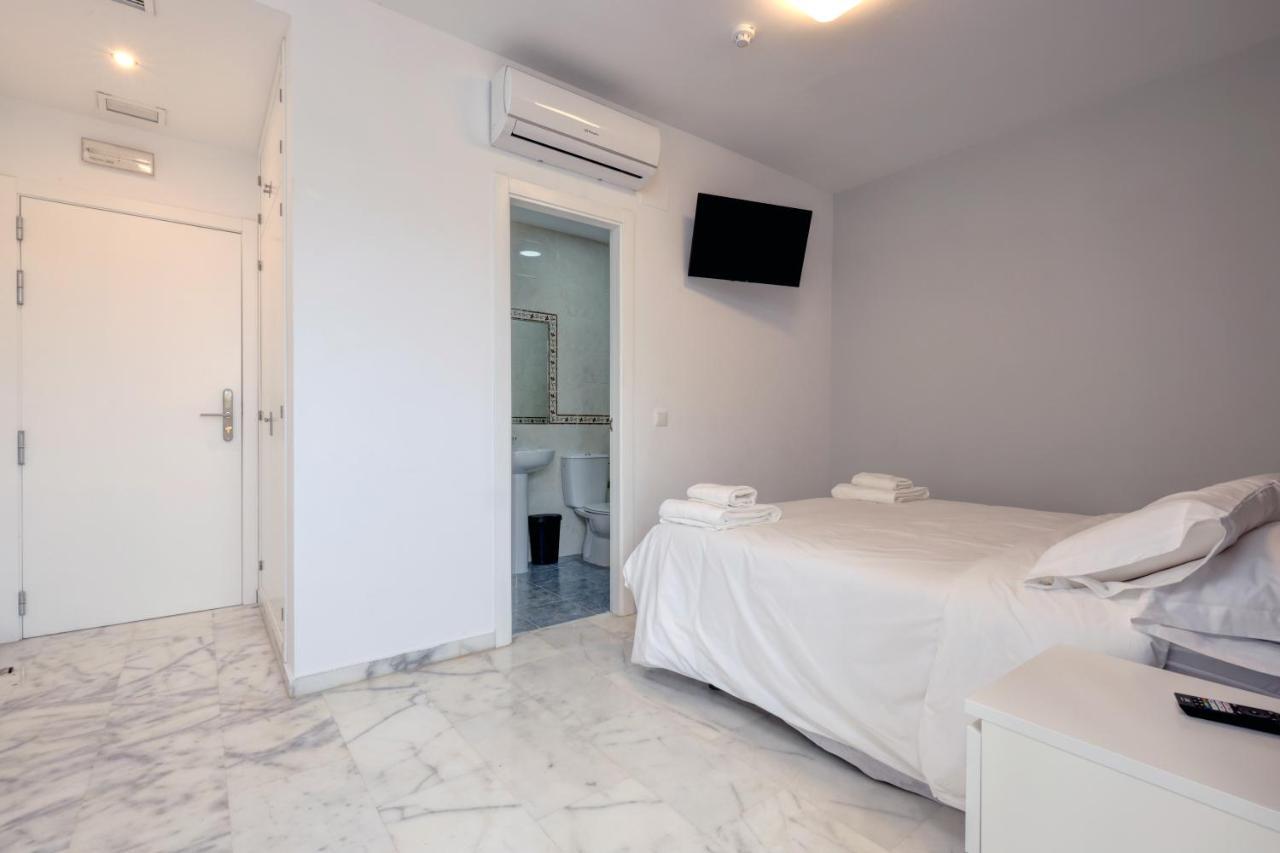 Hostal 37 Estepona Eksteriør billede